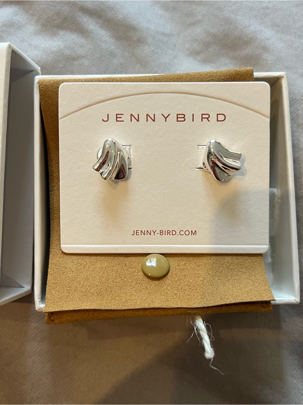 BNIB Jenny Bird Zoe Silver Earrings - Sculpted Wave Shell Studs - Picture 3 of 5